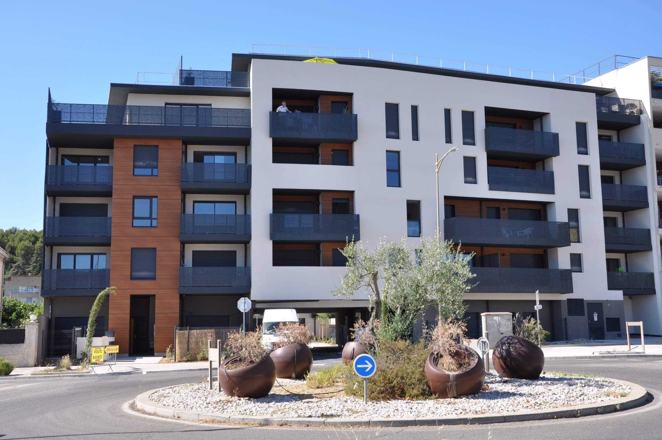 gardanne patio 2