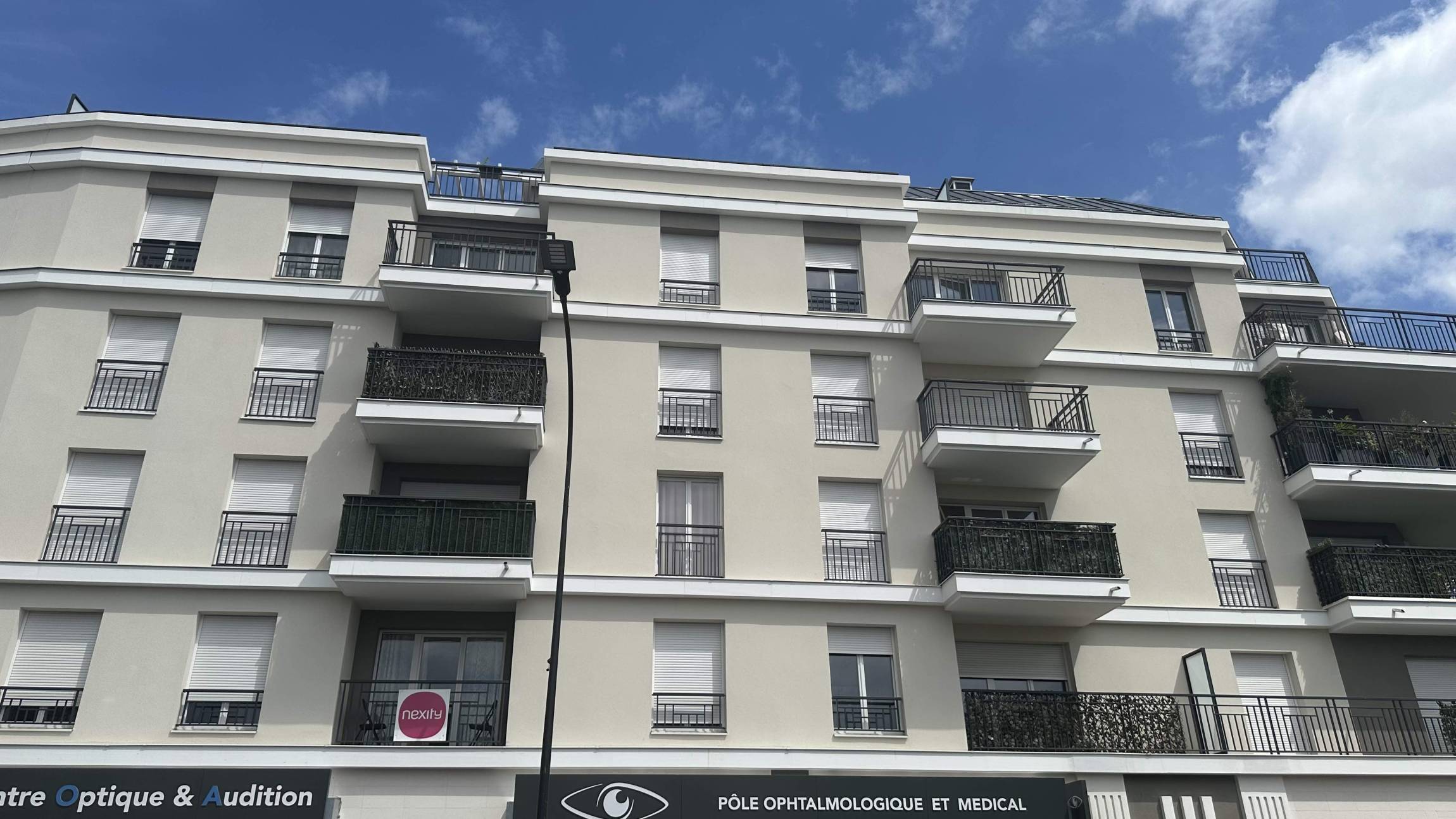 sartrouvilles 8