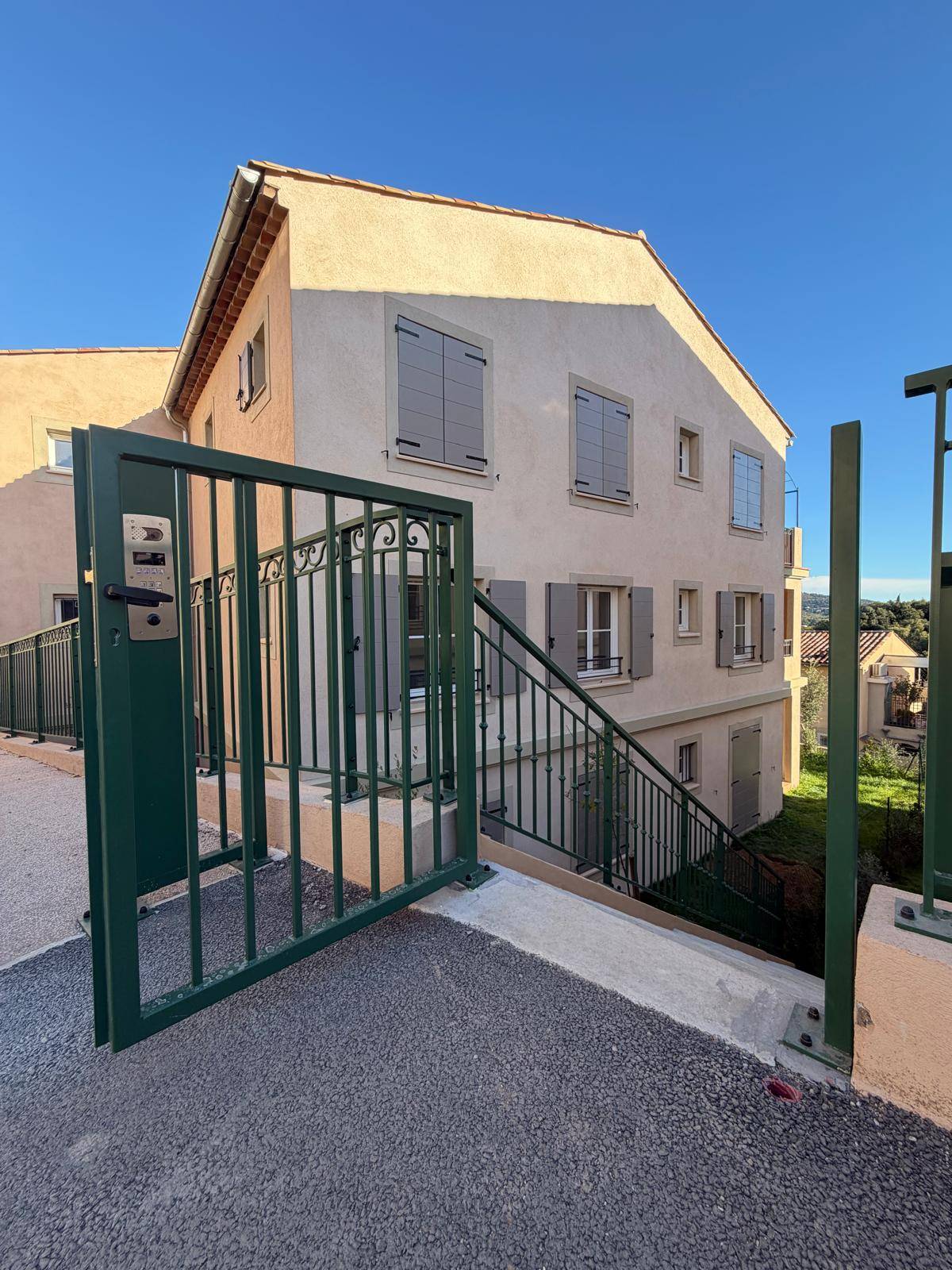 PHOTO-2025-11-27-09-41-18_OK